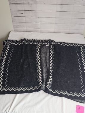 Icelandic Wool Black and White Zigzag Knit Poncho Shrug